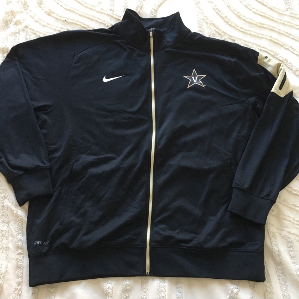 Nike Men’s Navy Full-Zip Track Jacket with Vanderbilt Star